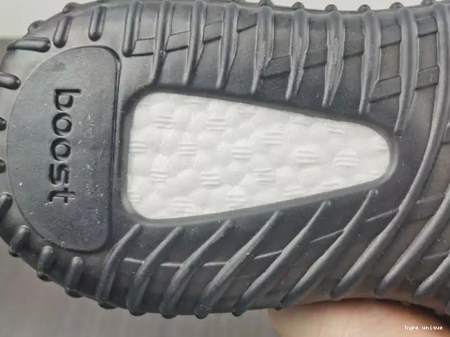 hype MX Oat Adidas Boost Black V2 Yeezy 350 GW3774 0620